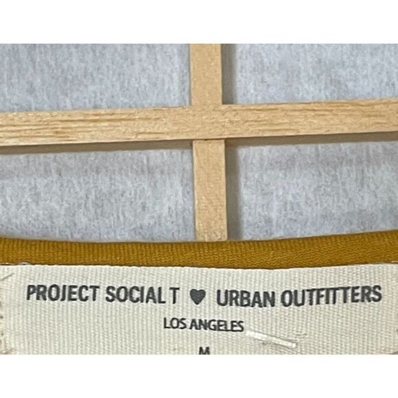 NWT Urban Outfitters XS Ruffle Cardigan - Picture 3 of 15